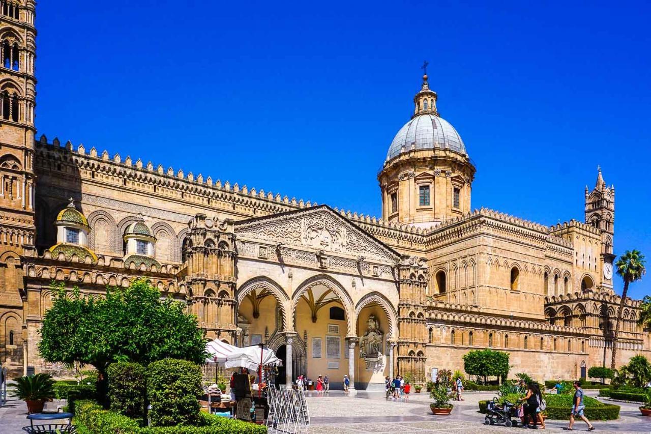 Casa Dei Quattro Canti B&B Palermo Exterior foto